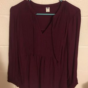 Old Navy maroon blouse